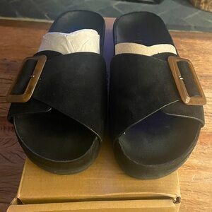 Vince Grant Black Suede Sandal